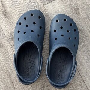 CROCS Classic Navy Slip-Ons